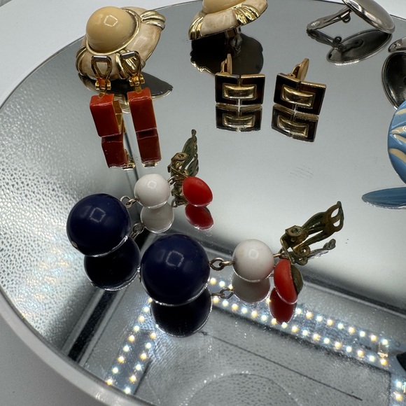 Clip On Earrings Lot of 6 pairs vintage - Picture 4 of 6